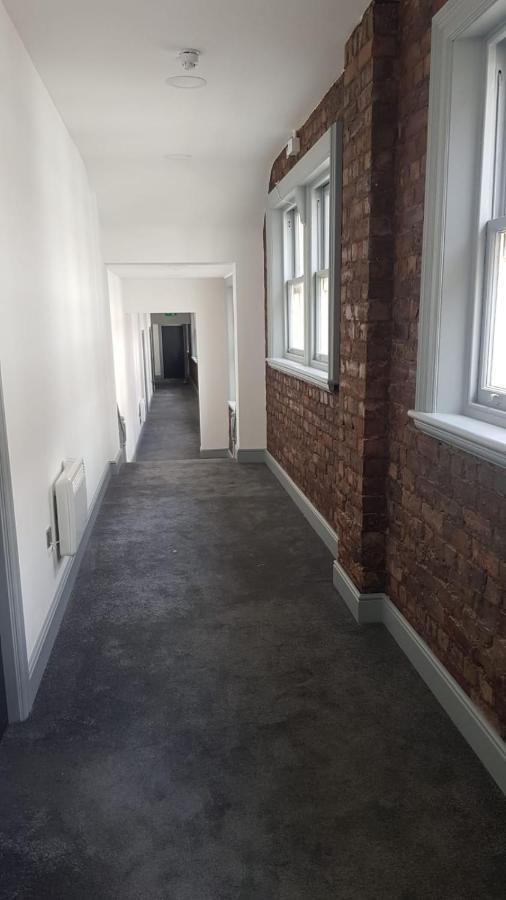 16 Queen Avenue City Centre Serviced Apartment W Free Parking Liverpool Exteriör bild